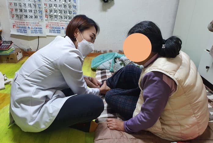 김수진 봉사자와 가정방문진료 봉사 다녀왔어요~