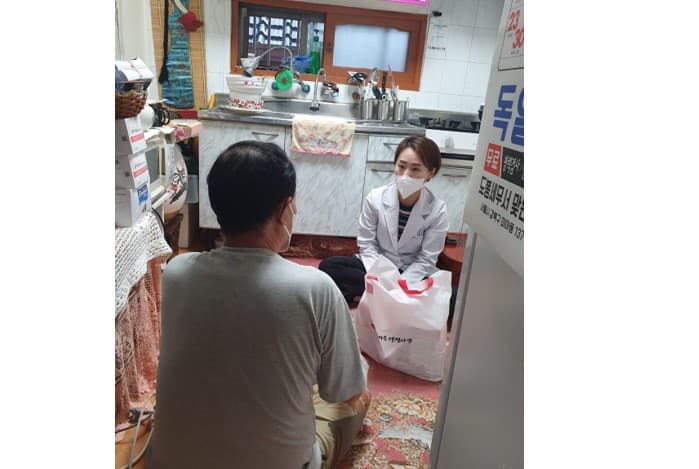 김수진 봉사자와 가정방문진료 봉사 다녀왔어요~