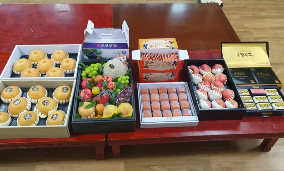 김윤자내과 추석 물품후원