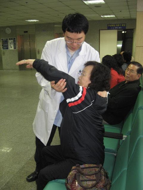 박**할머님과 국립재활병원에 다녀왔습니다.