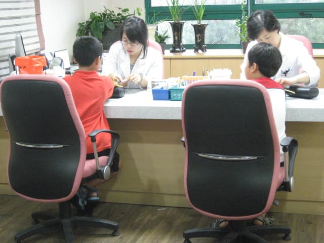 공부방아동 유소견자 2차 혈액검사 모습-강북구보건소