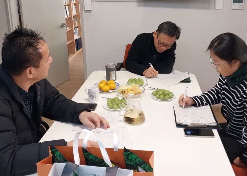 필리핀 현지 약품지원 협력활동가 정정섭님 아생사 방문