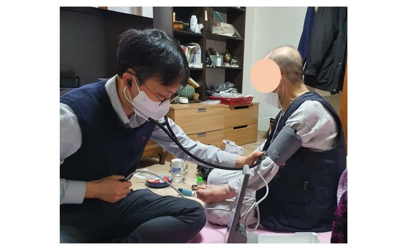 000어르신 방문의료 연계